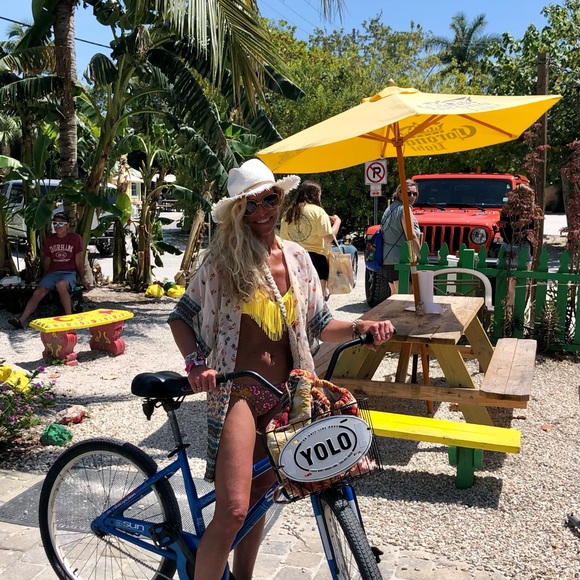 Meet your Posher, Dawn - Picture 5 of 8